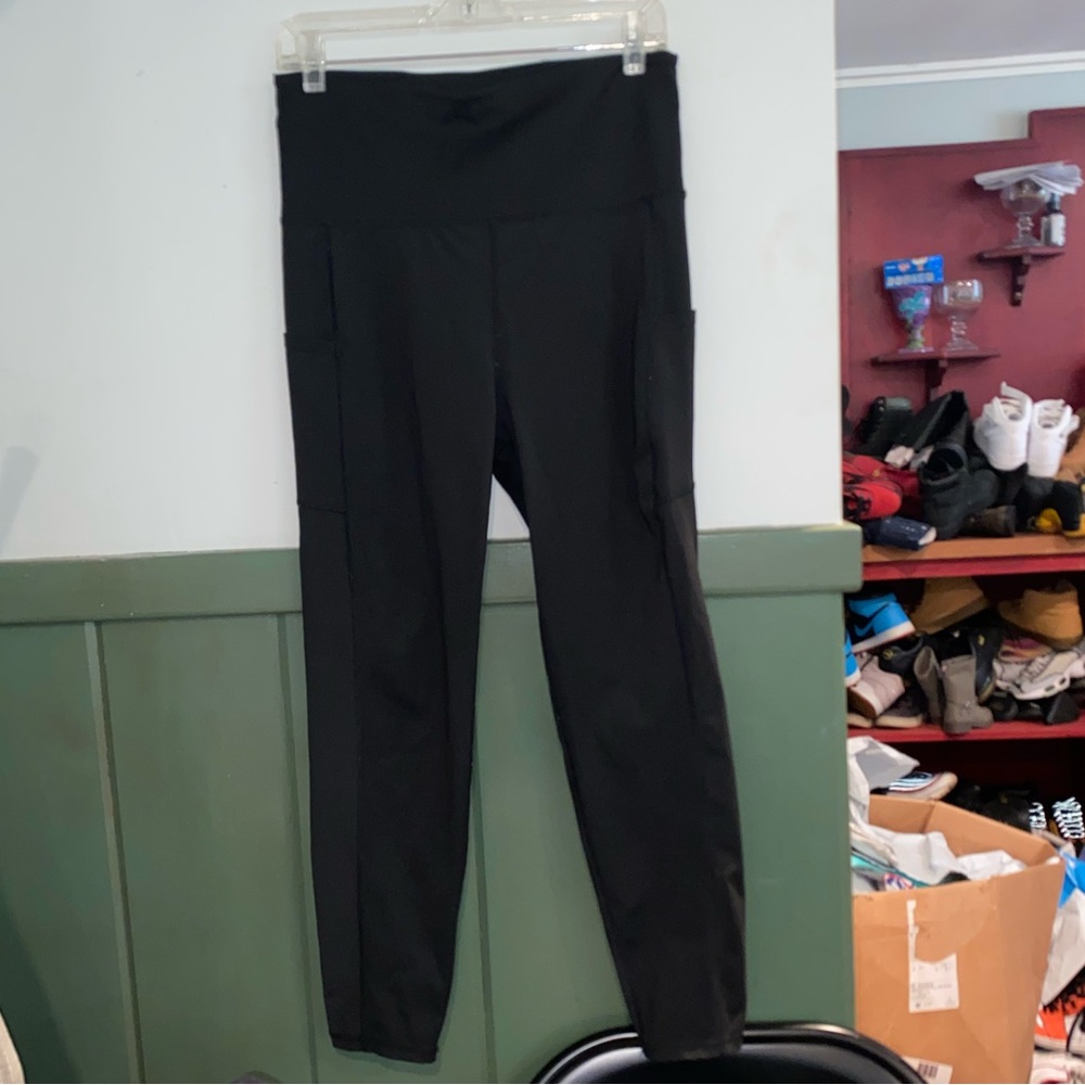 Women’s motion pro leggings size L